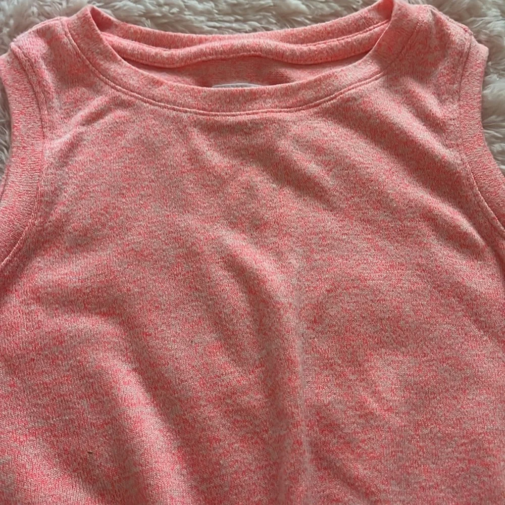 Gap tie front top